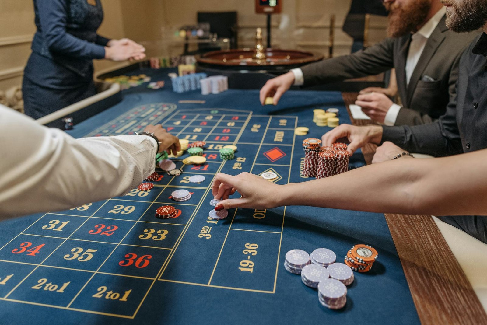 Free Spins vs Free Chips for Quick Bonus Payouts
